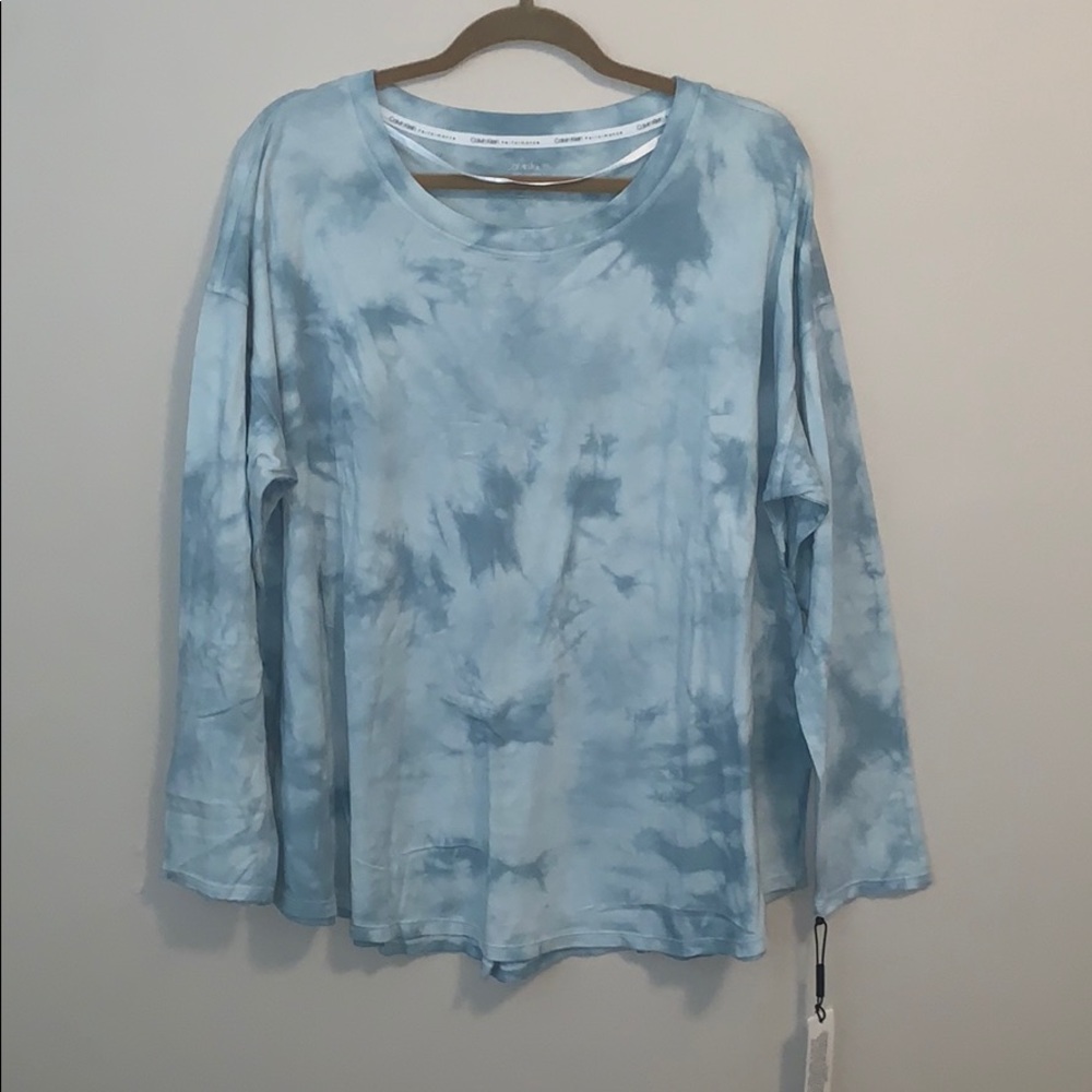 Calvin Klein performance shirt